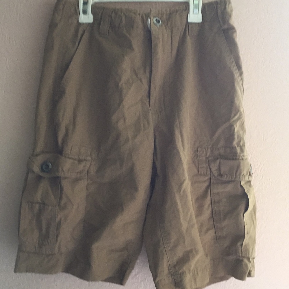 Men’s cargo shorts